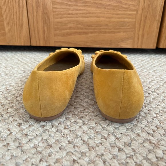 SEYCHELLES - Downstage Mustard Ruffled Flat - Good Condition - Picture 4 of 12